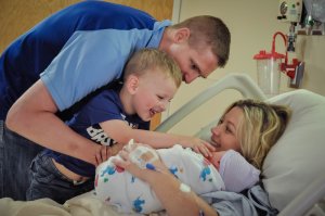 New family of 4 after baby is born